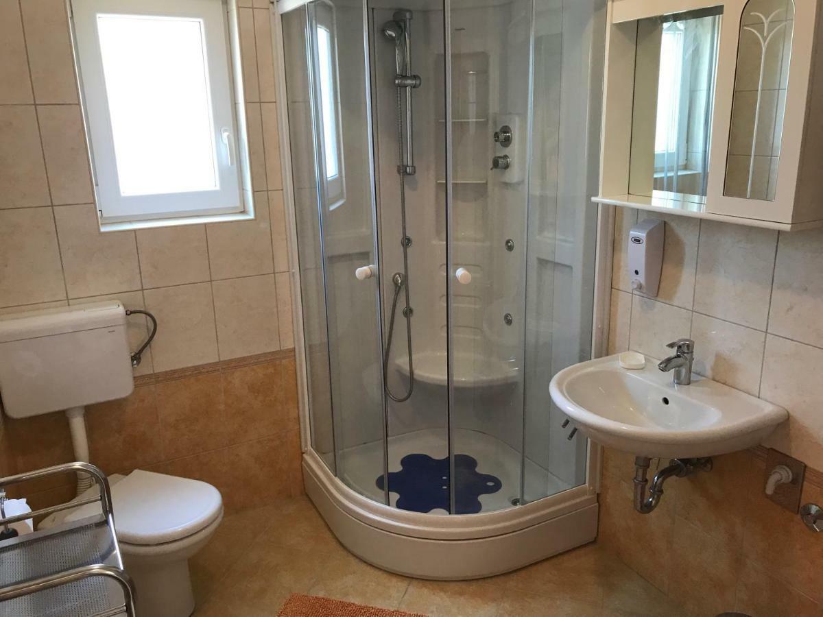Apartmani Marija Klimno B Exterior foto
