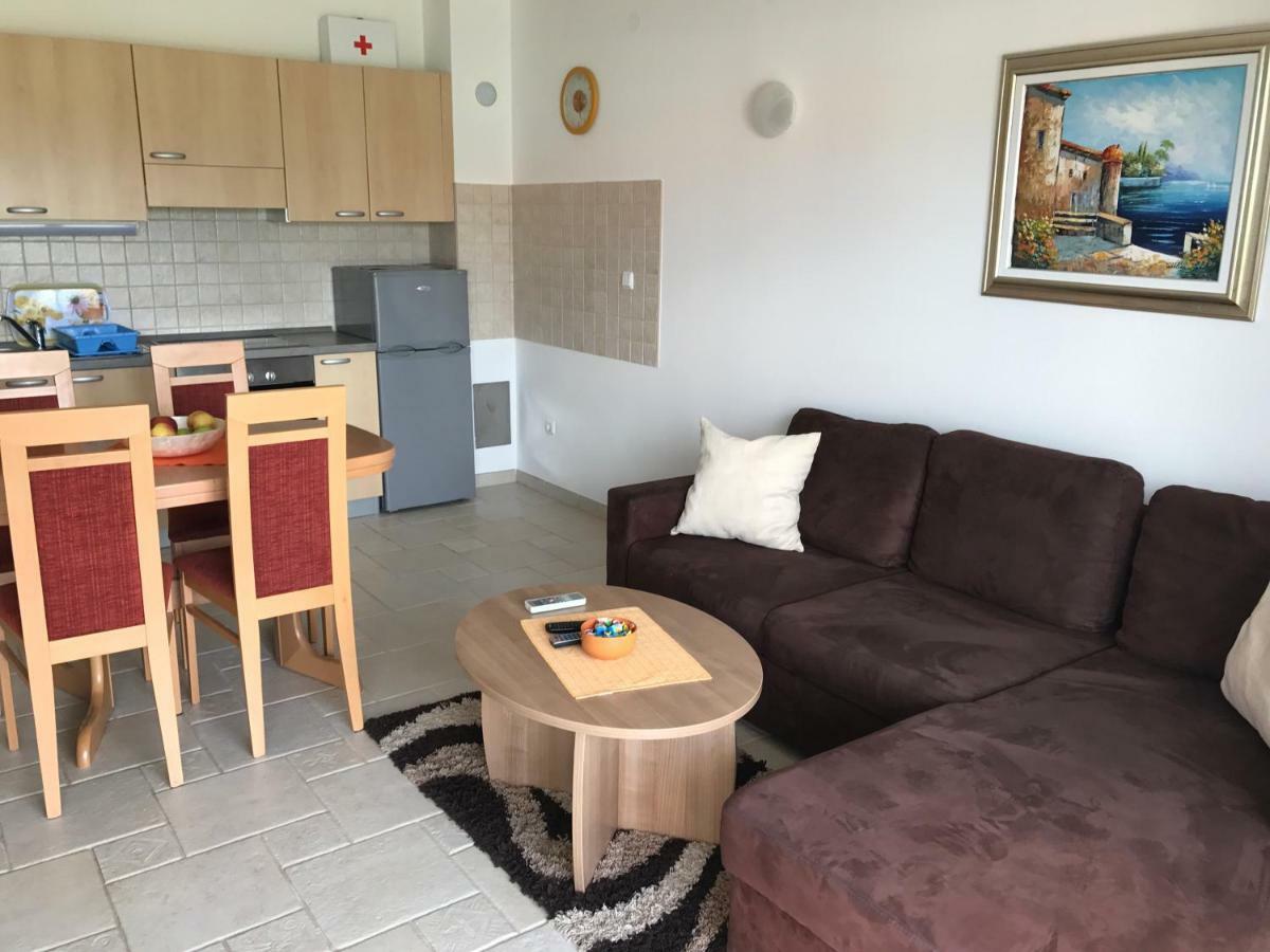 Apartmani Marija Klimno B Exterior foto